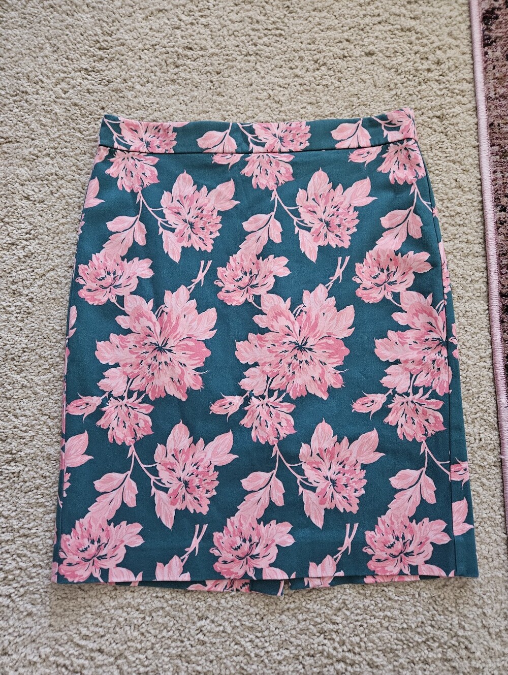 J.crew Mercantile Pink Floral Pencil Skirt on Teal